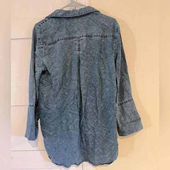Bella Dahl 3/4 Sleeve Tencel Chambray button-down Size Medium Roll Cuff Sleeves - Picture 5 of 5